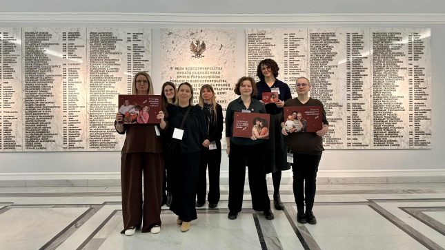 Tęczowe mamy i zespół KPH w Sejmie - grudzień 2025